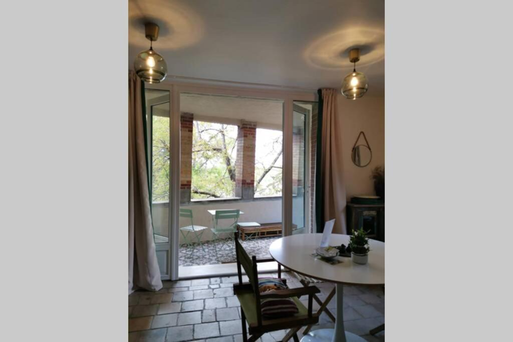 Amalouyse Studio De Charme Au Coeur Des Chateaux De Loire 몬트리오스수르로아 외부 사진